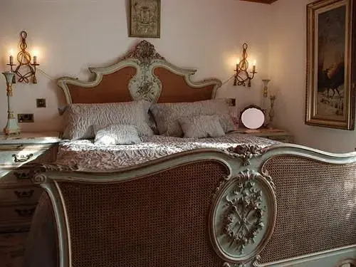 Priory House B&B And The Oriental Brewhouse Self Catering Accommodation