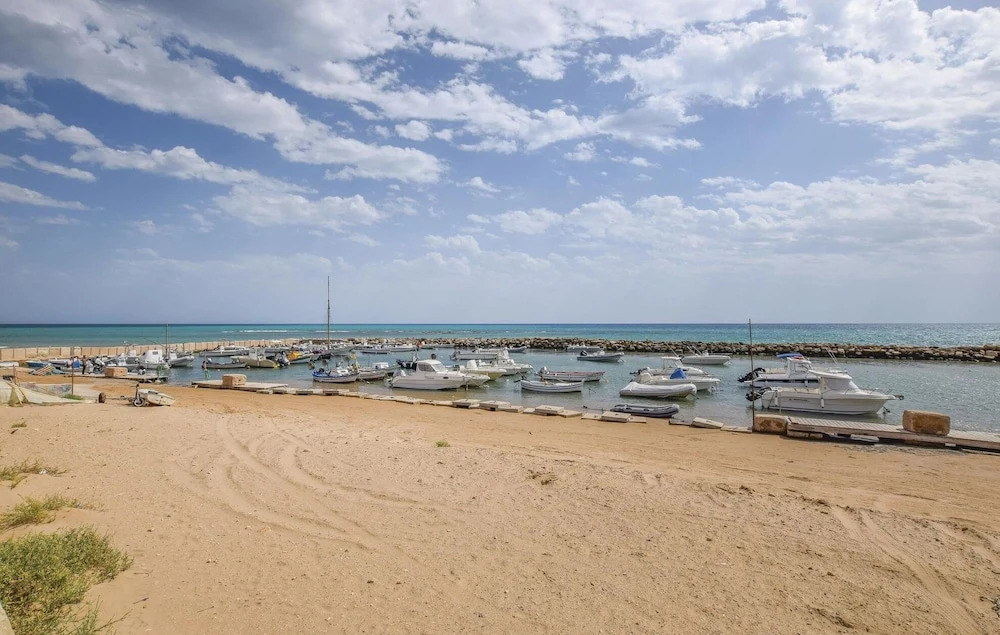 2 Bedroom Cozy Home In Marina Di Ragusa