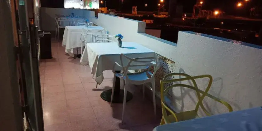El Pino Apart