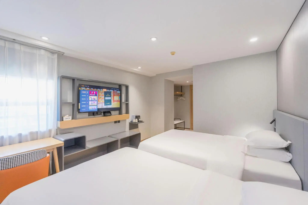 Jinjiang Inn Beihai Beibuwan Square Branch