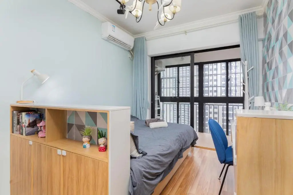 Locals Apartment House 03