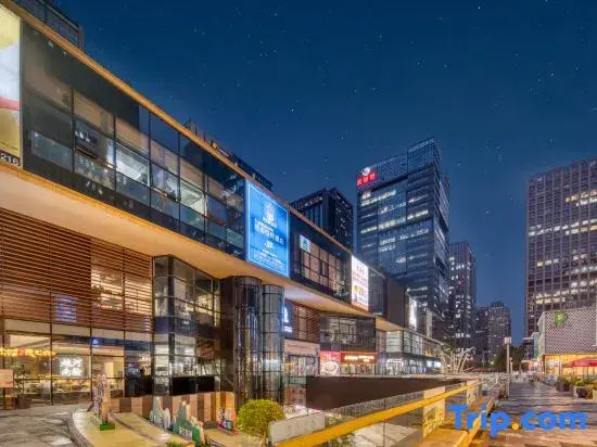 ReMAX Remai Electronics Competition Hotel (Ningbo South Business District Lomon Global City)