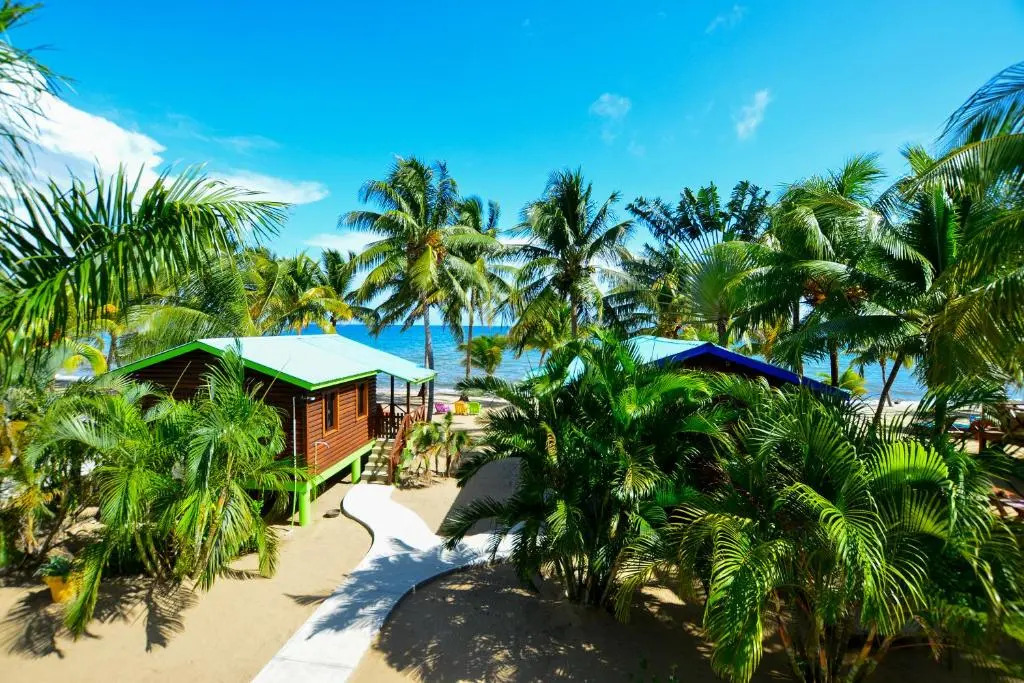 Coconut Row Boutique Hotel