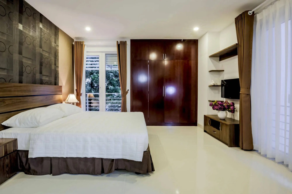 Poonsa Serviced Apartment