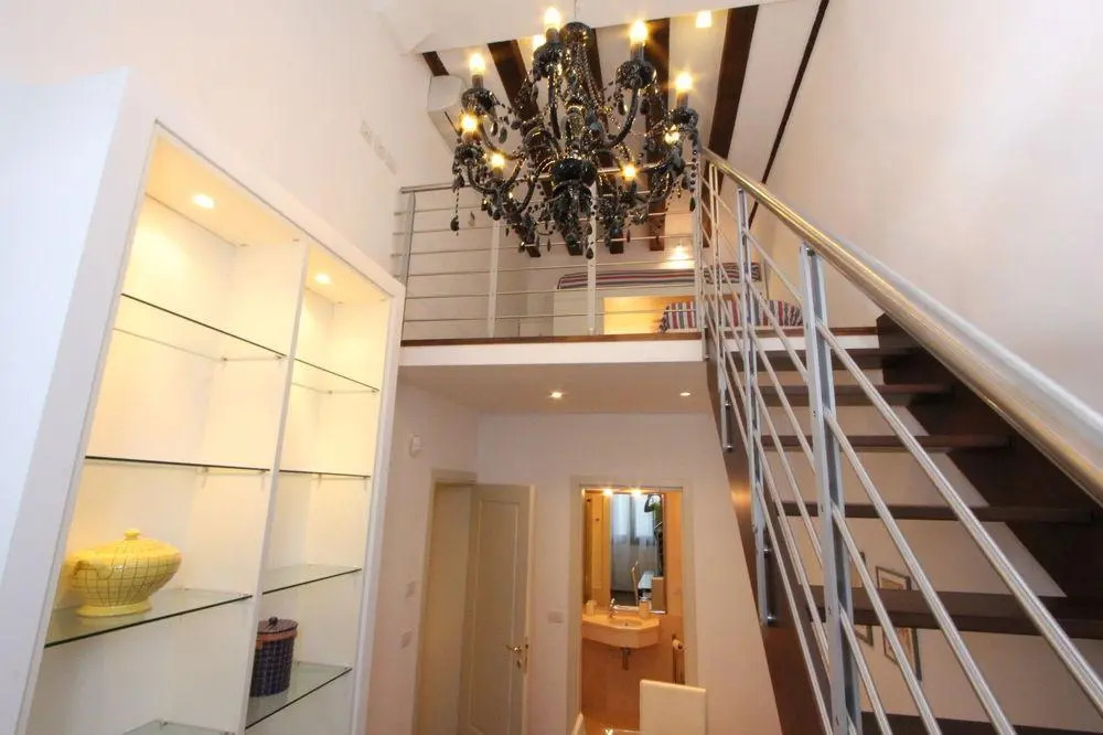 Faville - Rialto Apartments