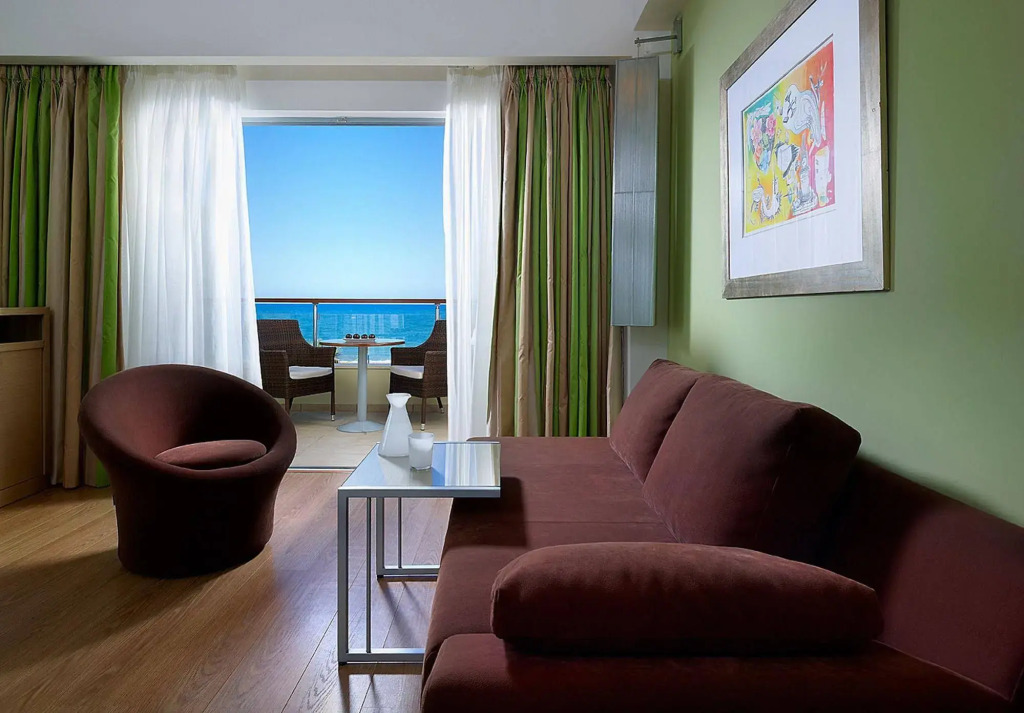 Minoa Palace Resort
