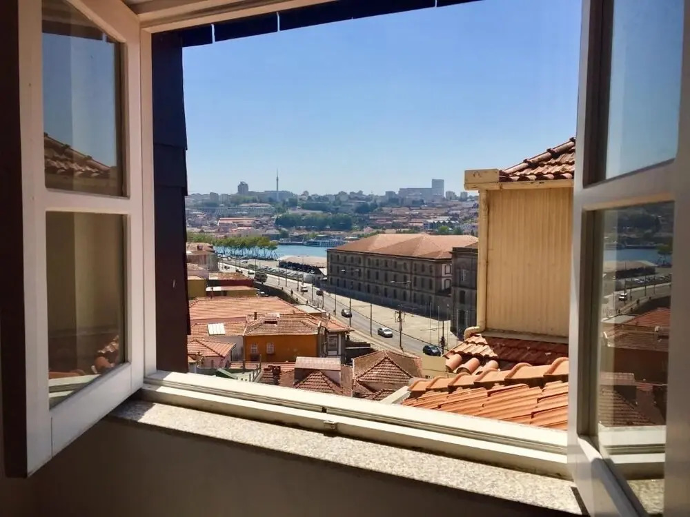 Patio das Escadas - Three-bedroom House in Porto