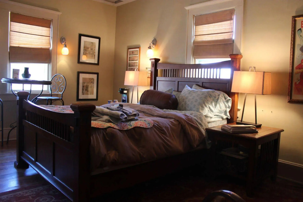 Marble Hill Inn