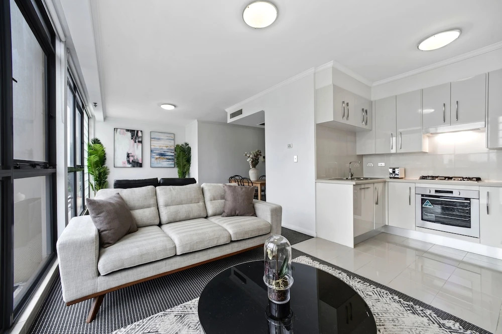 Stylish and Spacious Apt with Double Living Room