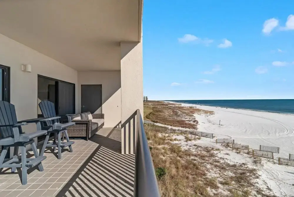 Palms 304 Beachfront 3BR 3BA Corner Condo