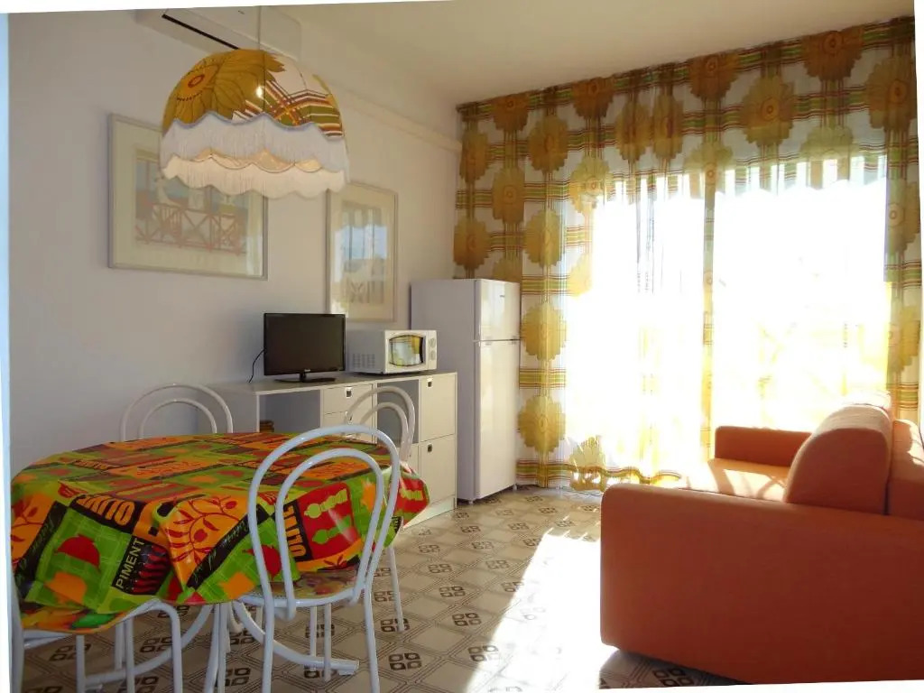 Splendid Three-room Apartment for 6 Guests Near the sea by Beahost Rentals