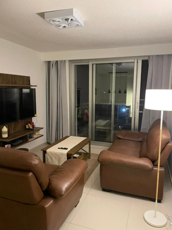 Summer Tower 102