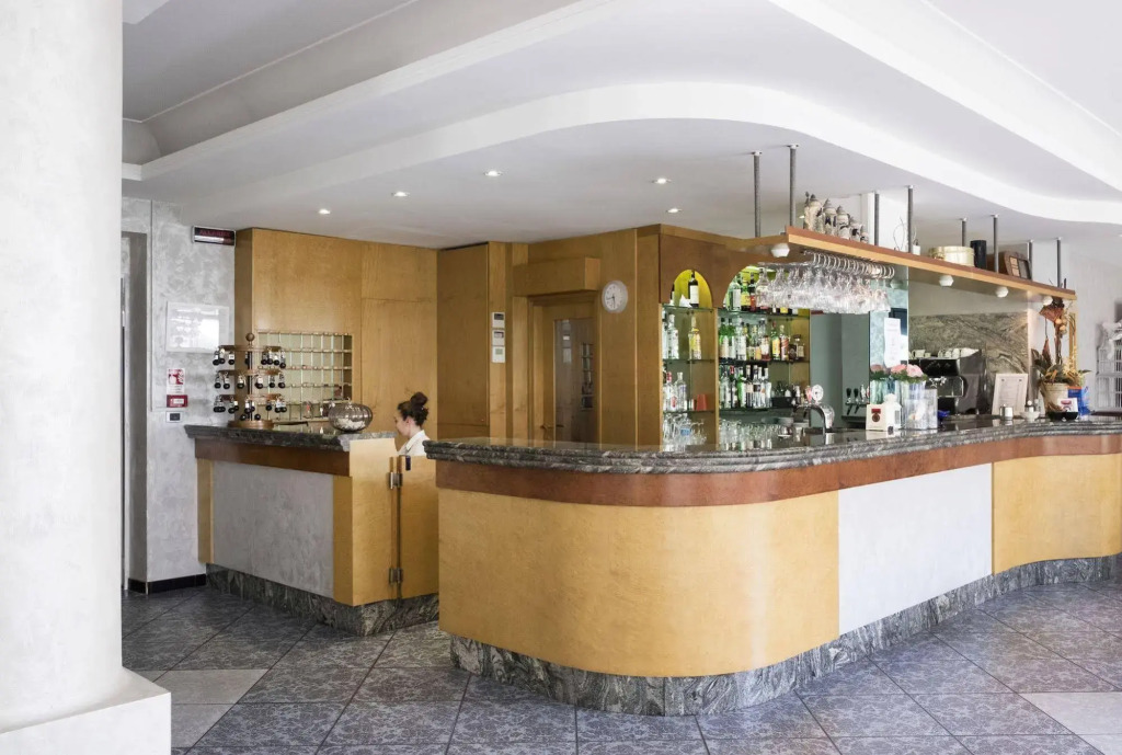 Отель Dasamo Dada Hotels