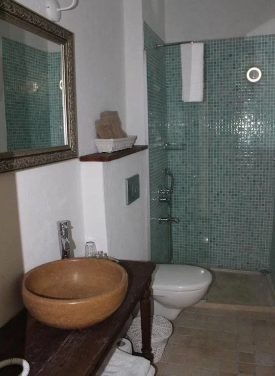 Eski Tas Hotel