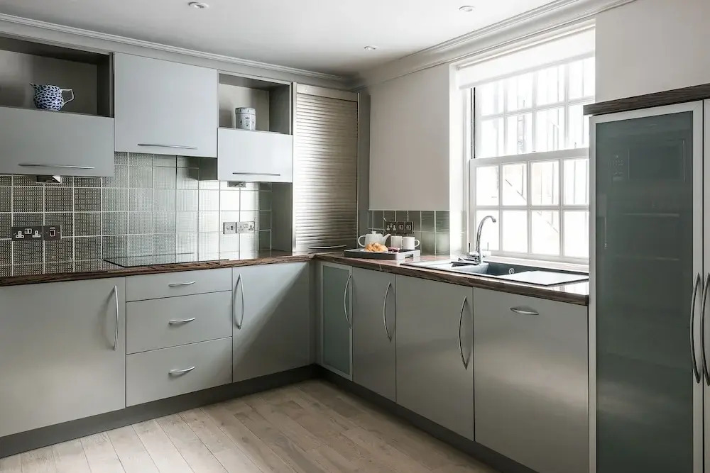 Ultra luxurious London home for 5-7