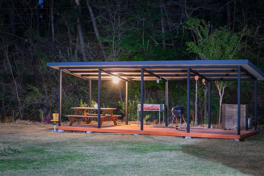 Uljin Dolbit Pension(돌빛펜션민박)