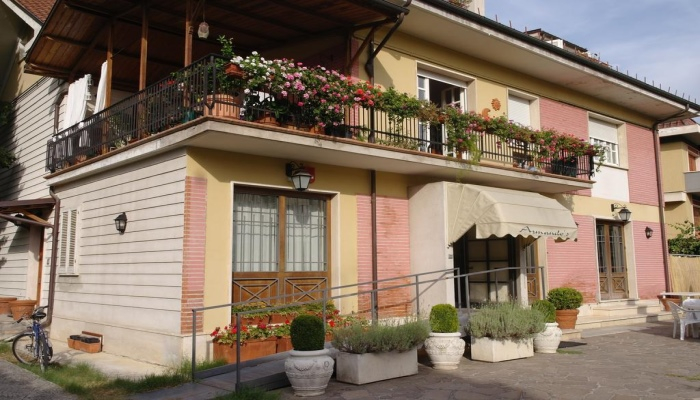 Hotel Armando s