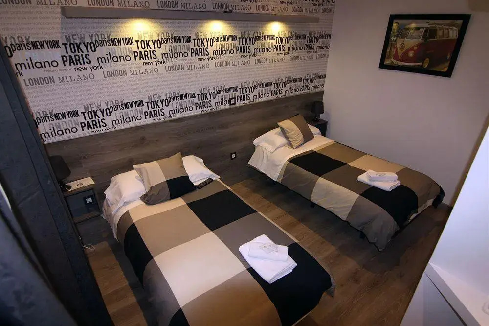 Hostal MH Fuencarral