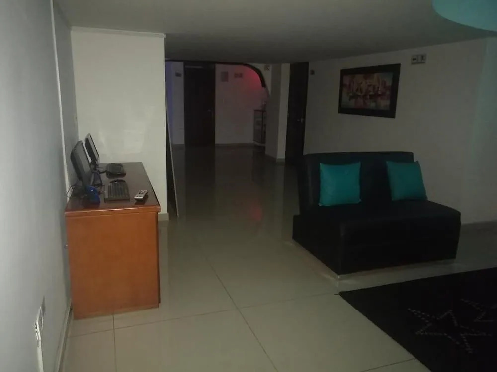 Hotel Connecta Airport Bogota