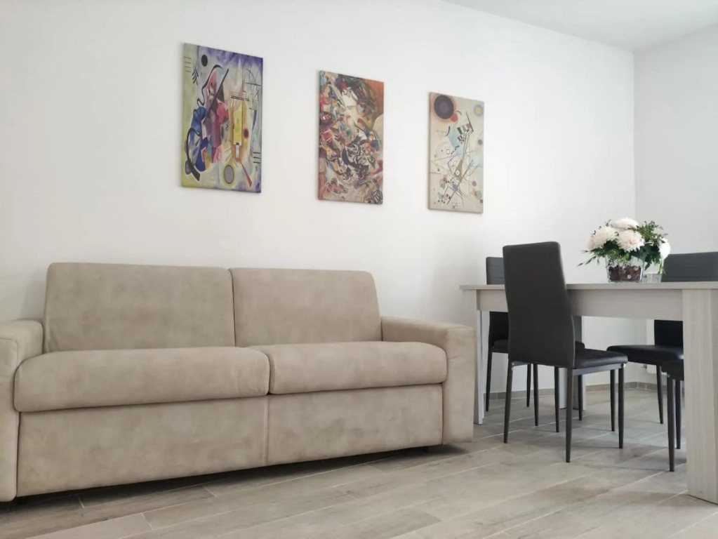 Diamond Apartment - Beautiful apartment with double bed and sofa bed-Diamond Apartment