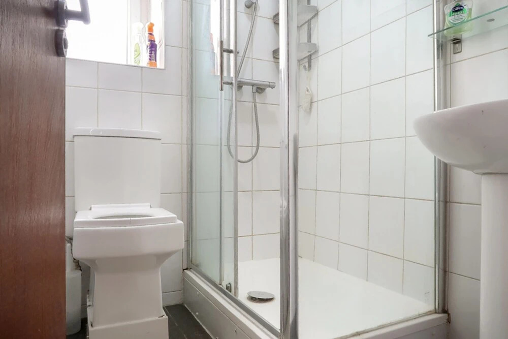Broxbourne Guest House