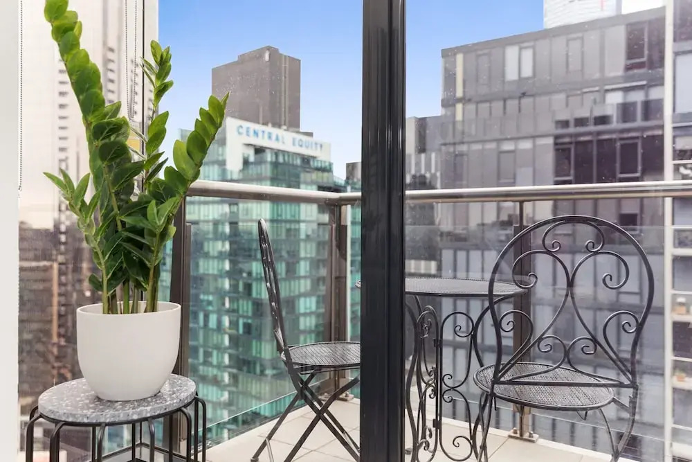 Luxe 2-bed Apartment With River Views Near Casino