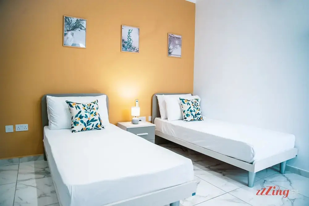 Enjoy Beach Sea Views in a Modern 3 BR APT - 4