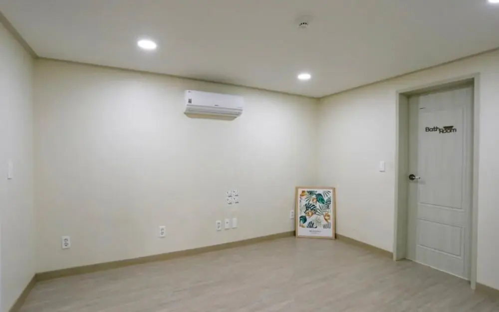 Busan J and J House Pension