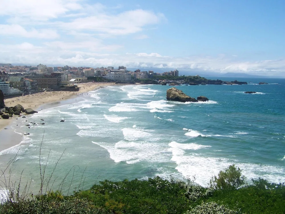 Studio in Biarritz, With Wonderful sea View, Furnished Terrace and Wifi - 20 m From the Beach