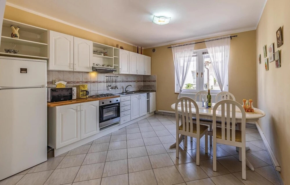 Stunning Home in Pula With Wifi and 2 Bedrooms