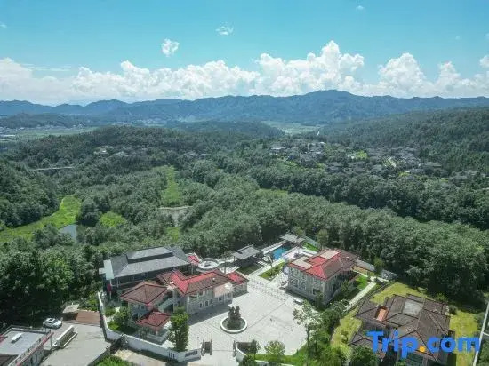 Tengchong Juxian Resort