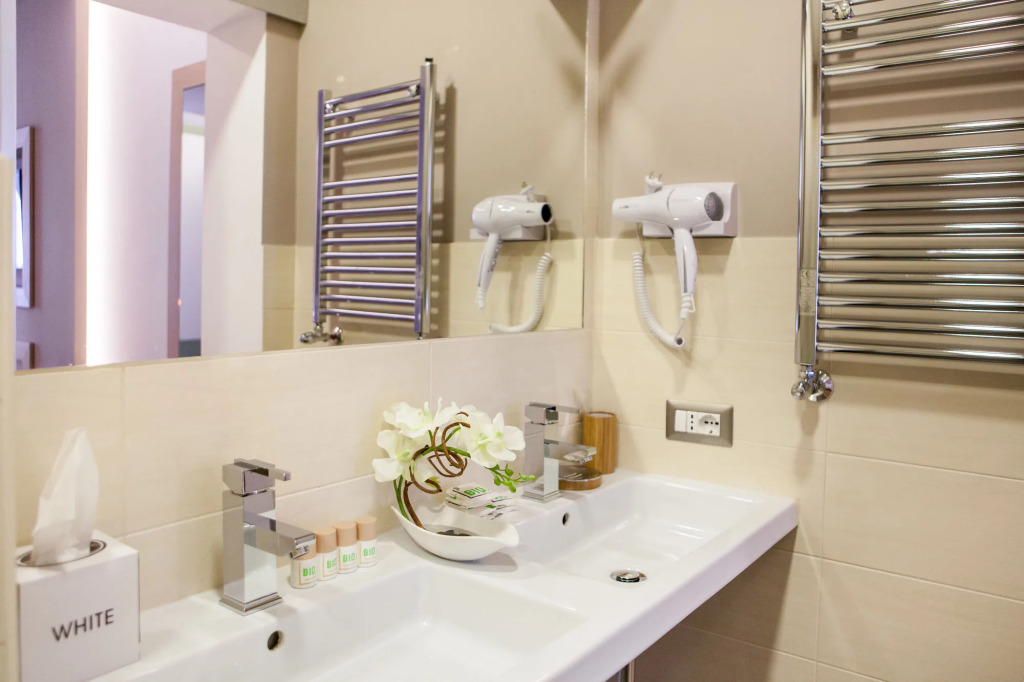 Grand Master Suites
