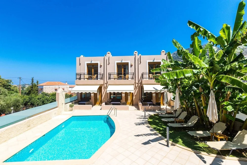 You can Have a Grand Vacational Experience by Staying Here