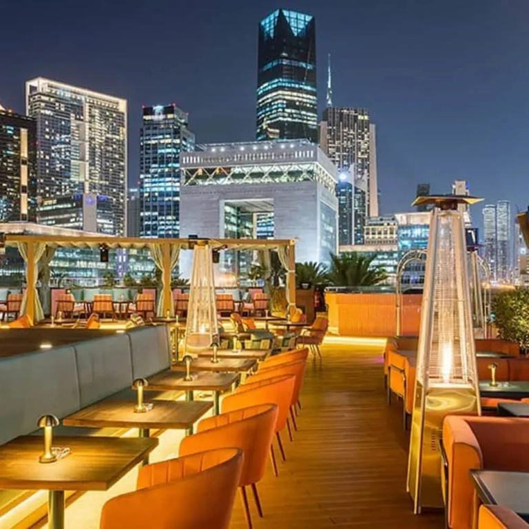 Silkhaus Comfy Studio in Difc Gym Pool Balcony
