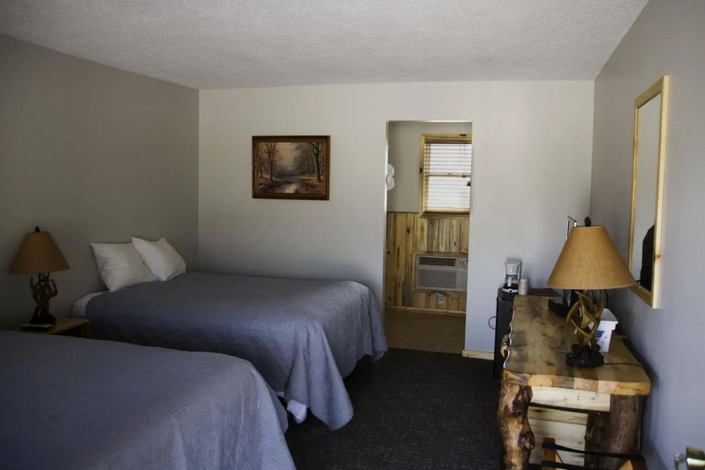 Yellowstone Valley Inn