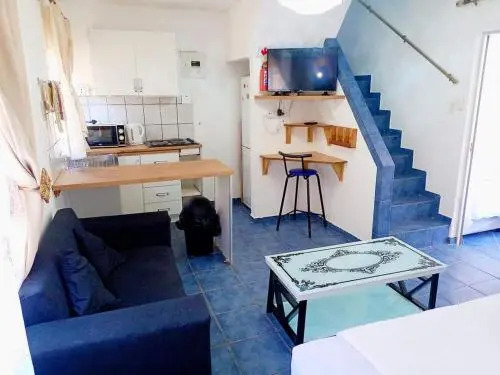 Queensburgh B&B or Self Catering