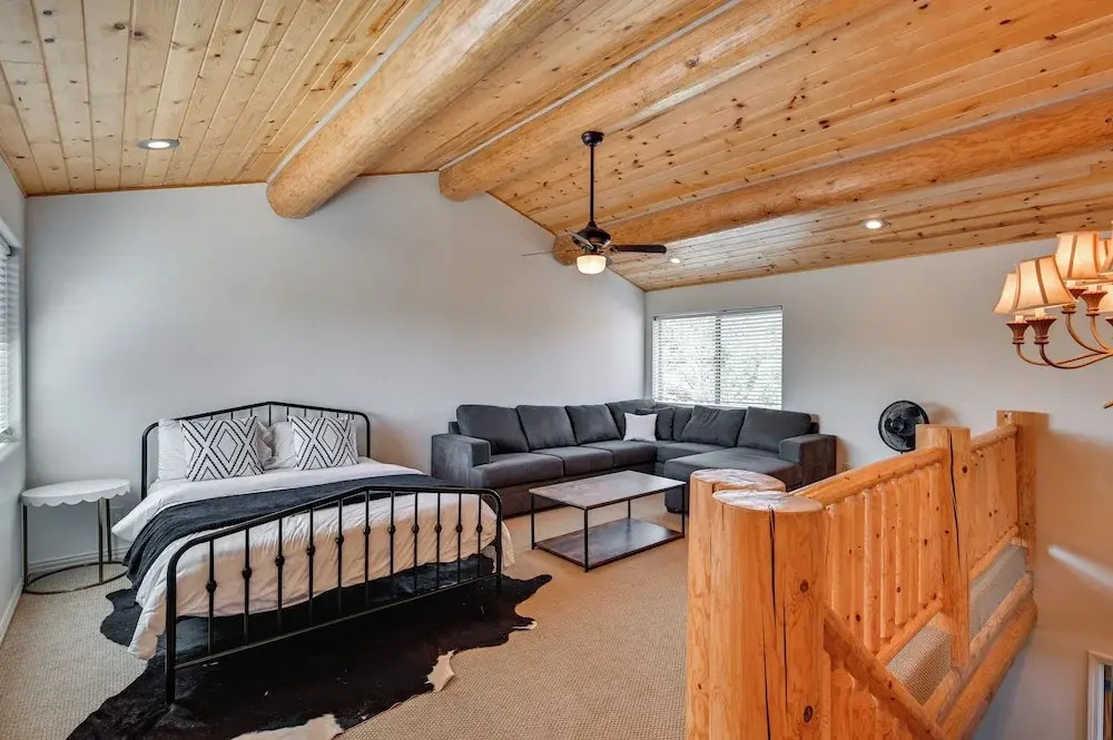 Mtn-view Gem w/ Fire Pit & Deck in Payson