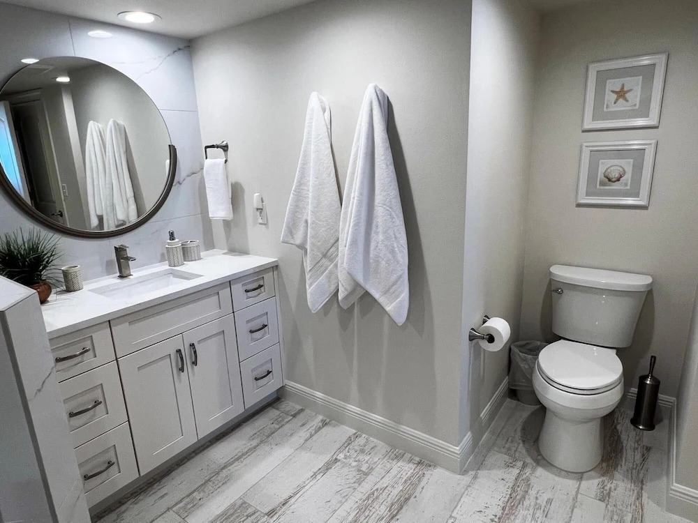 Endless Water Views in Manasota Key