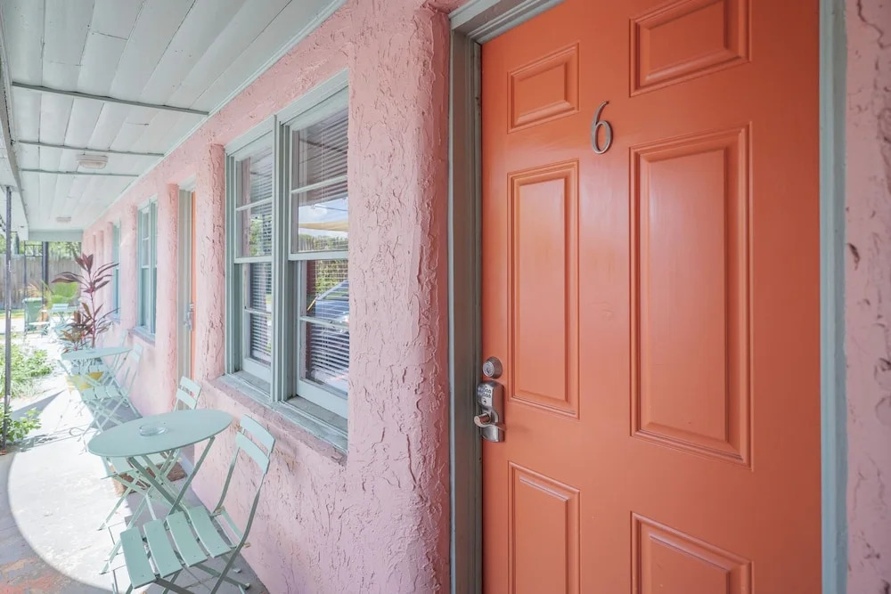 The Florida Motel - Unit 6