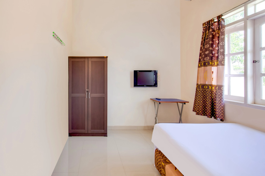 OYO Life 3053 Kost Putra Mm