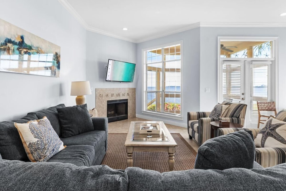 Vantage Pointe 43