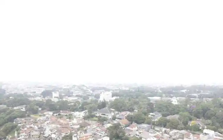 Cozy High Floor 1BR at Parahyangan Residence