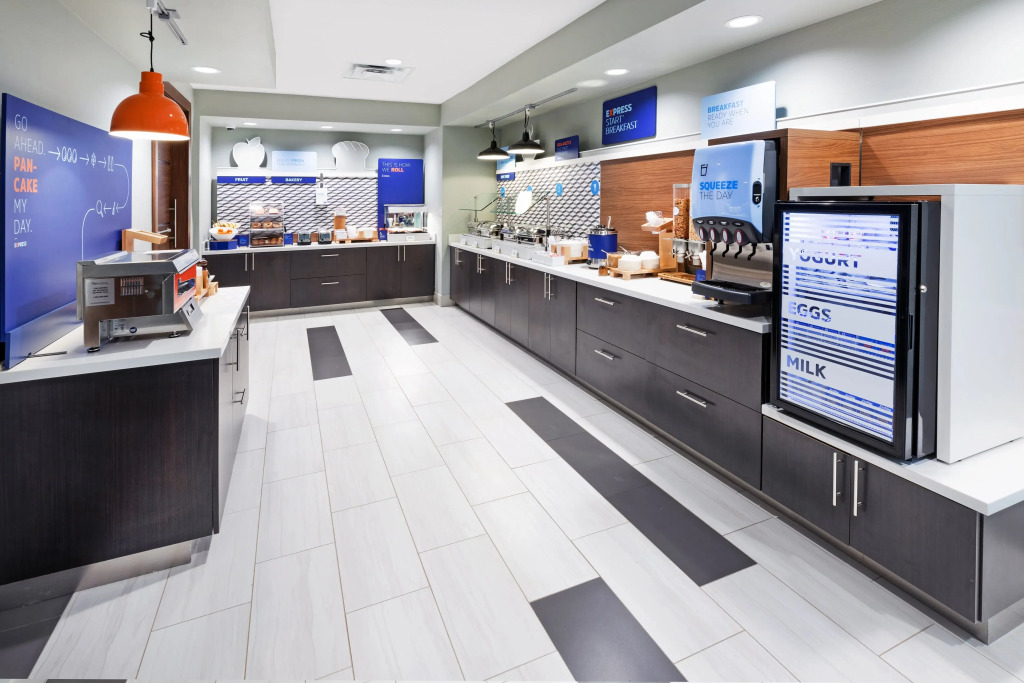 Holiday Inn Express & Suites Denton - Sanger by IHG