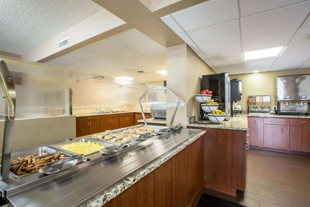 Comfort Inn & Suites at Dollywood Lane