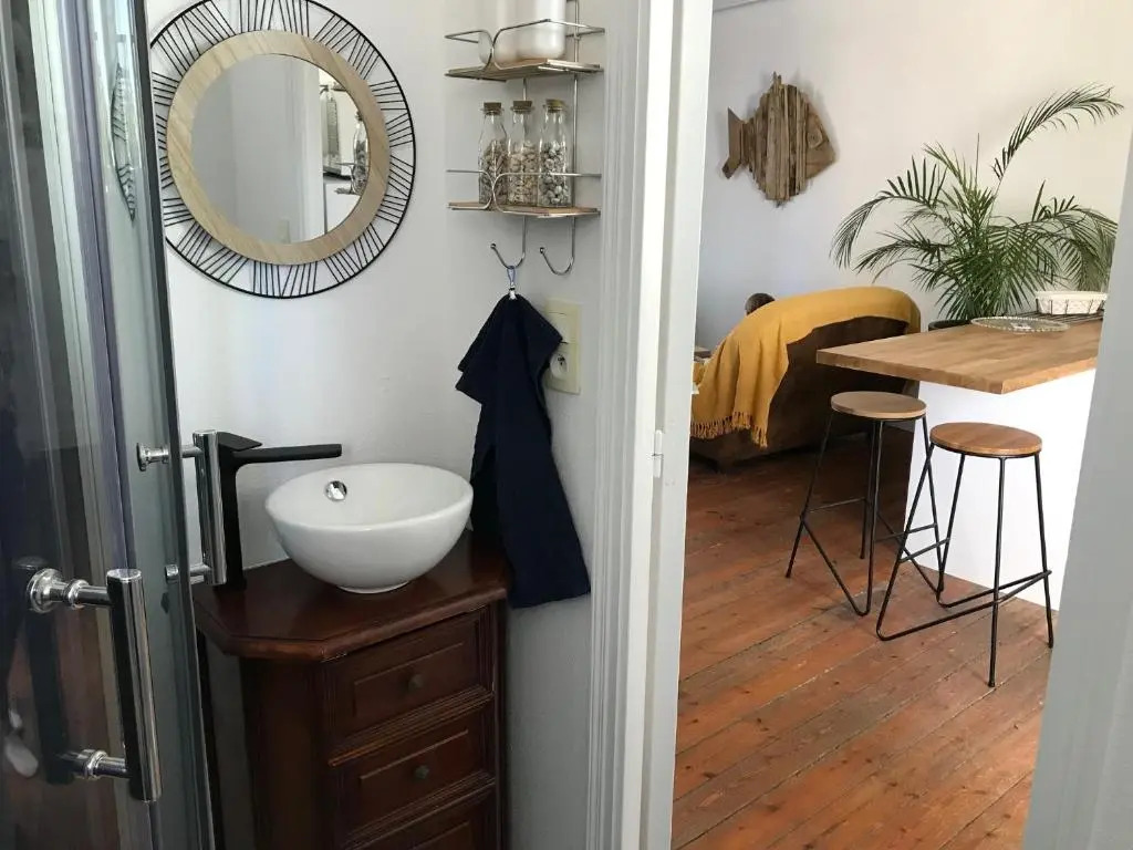 Le Gite de L'amer - T2 - Duplex - Centre Bourg (Adults Only)