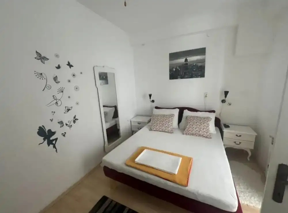Duga House