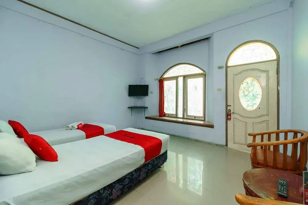 RedDoorz Syariah Hotel Enasti Berastagi