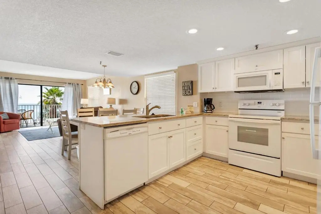212 Beach Place Condos