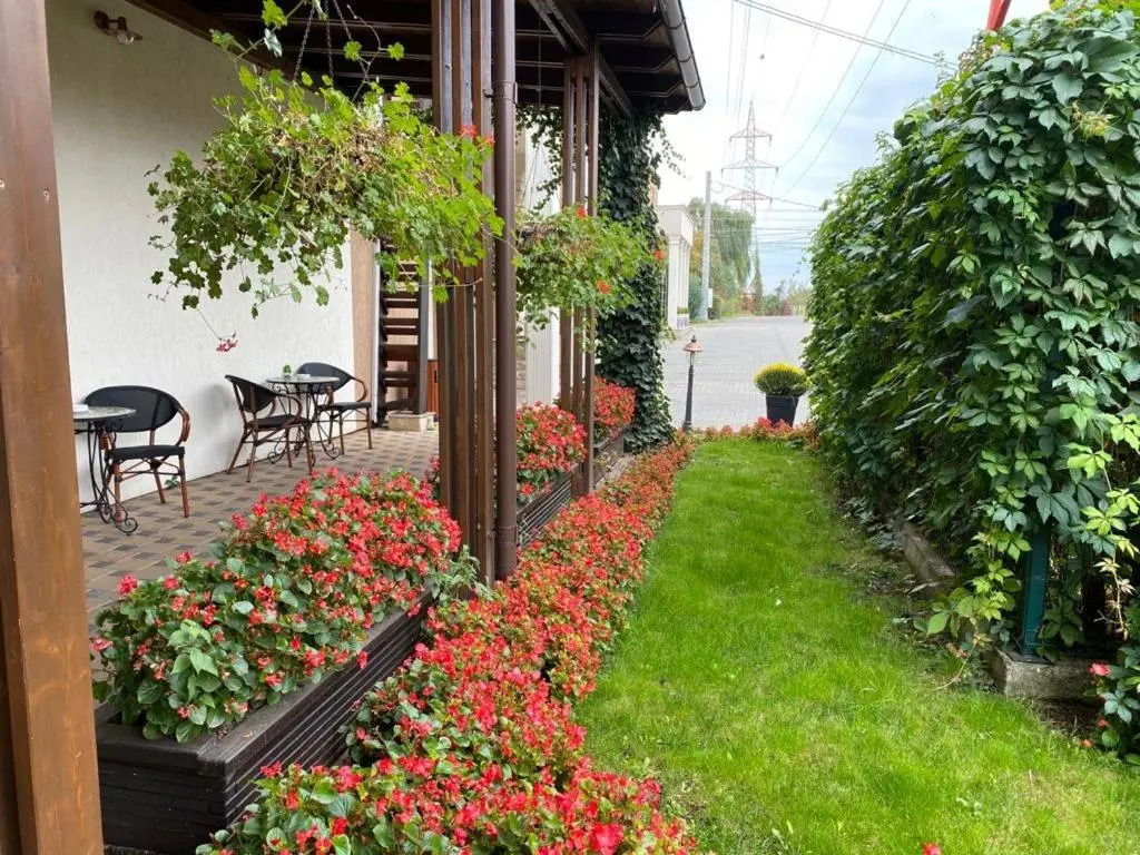Hotel Yarus