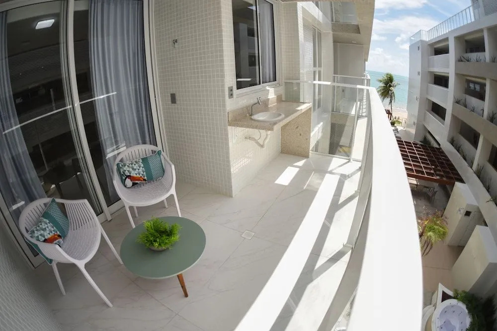 Pé na areia do Caribessa - Branco Haus